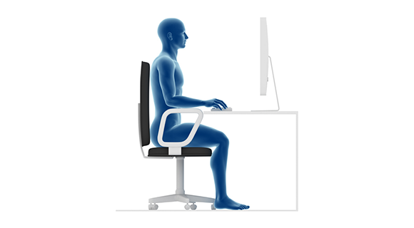 Illustration einer ergonomischen Sitzhaltung am Bürostuhl.