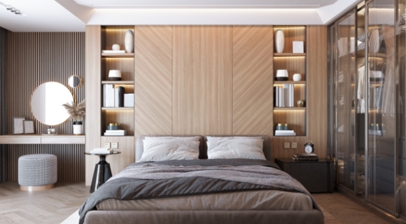 zwei weiße Sofas stehen sich in einem hellen, modernen Wohnzimmer gegenüber