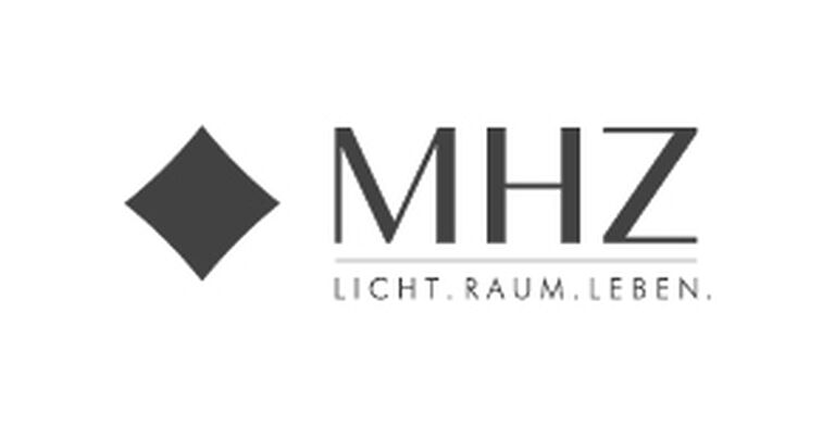 Wei&szlig;es Bild mit Schriftzug "BORA"