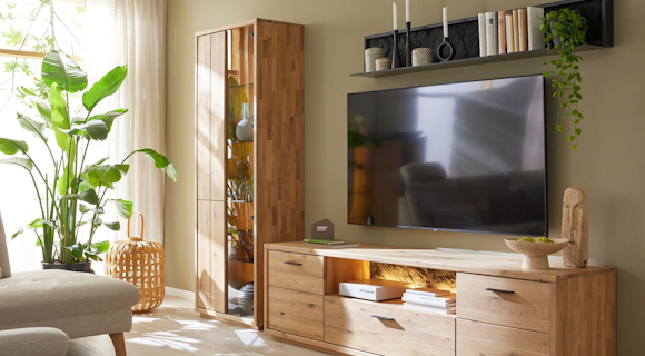 Moderne Wohnwand aus Holz von MONDO.