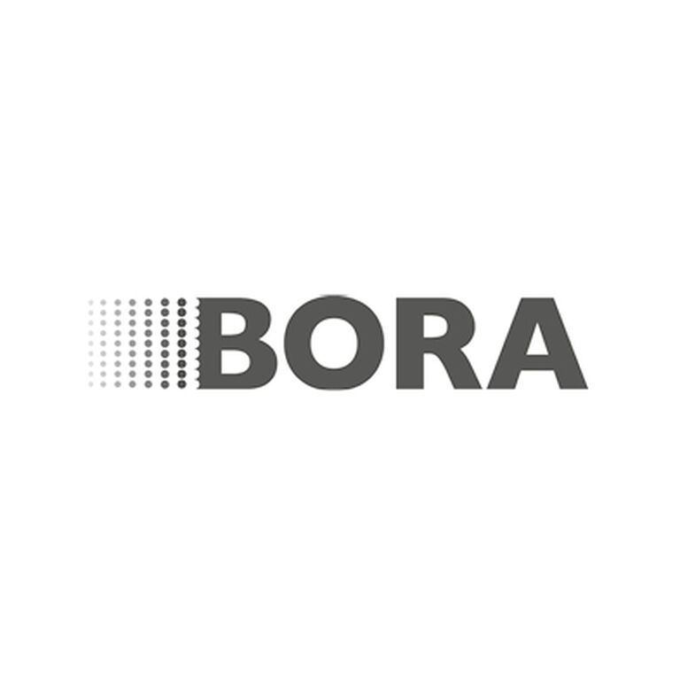 Weißes Bild mit Schriftzug "BORA"