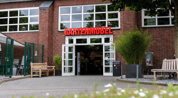 Blick in die Gartenausstellung in der alten Reithalle in M&ouml;nchengladbach