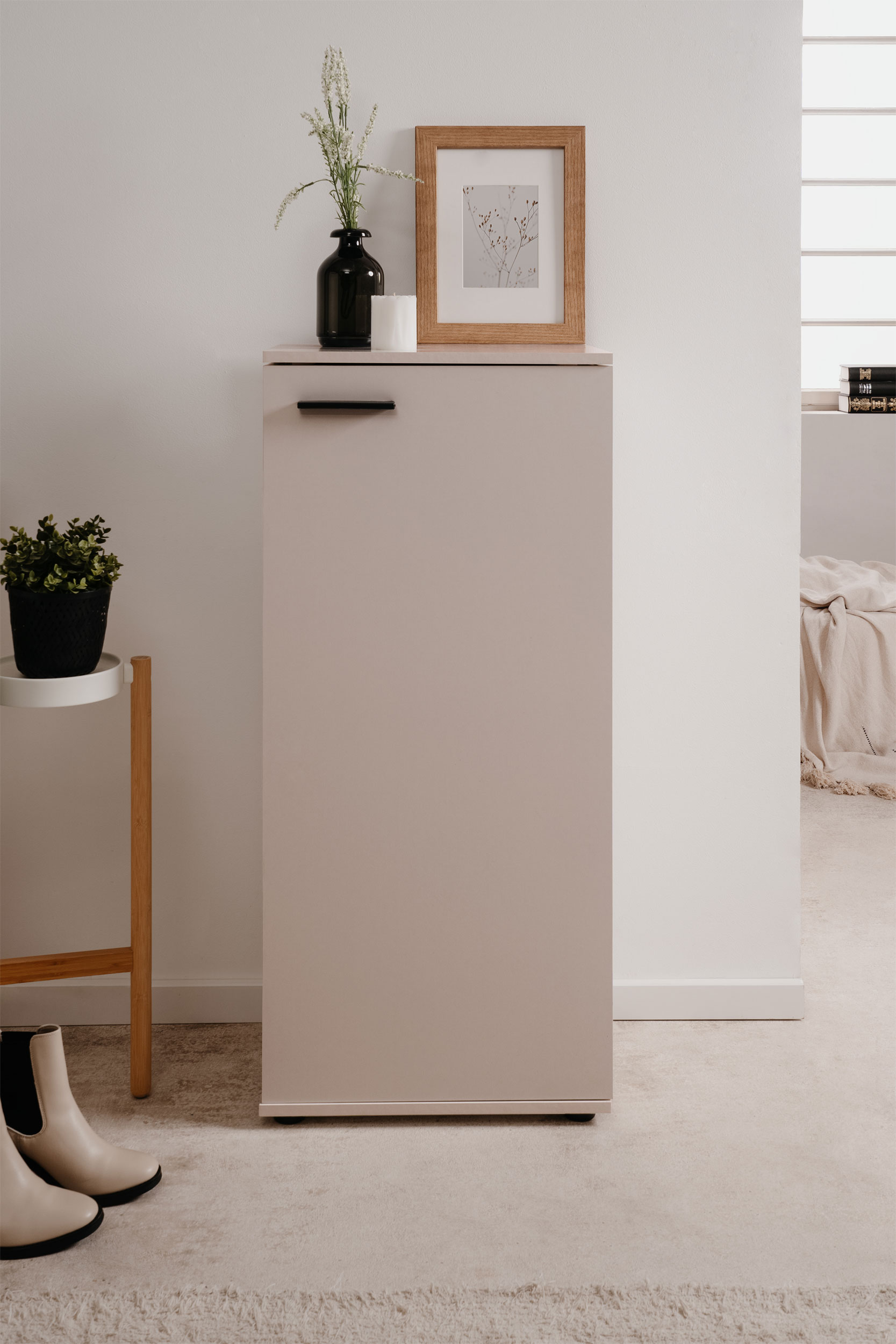 Schuhschrank image number null