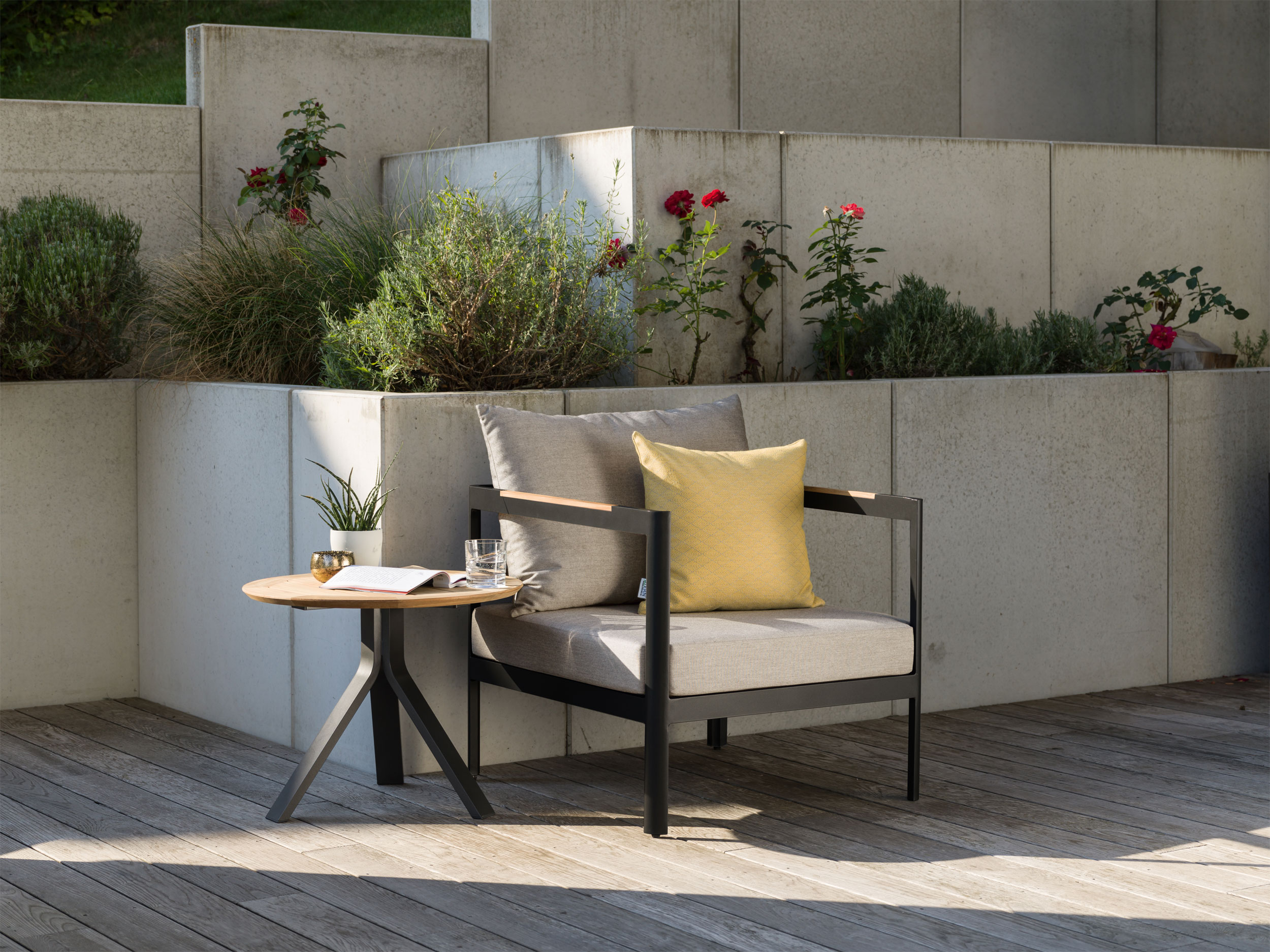 Lounge-Sessel image number null