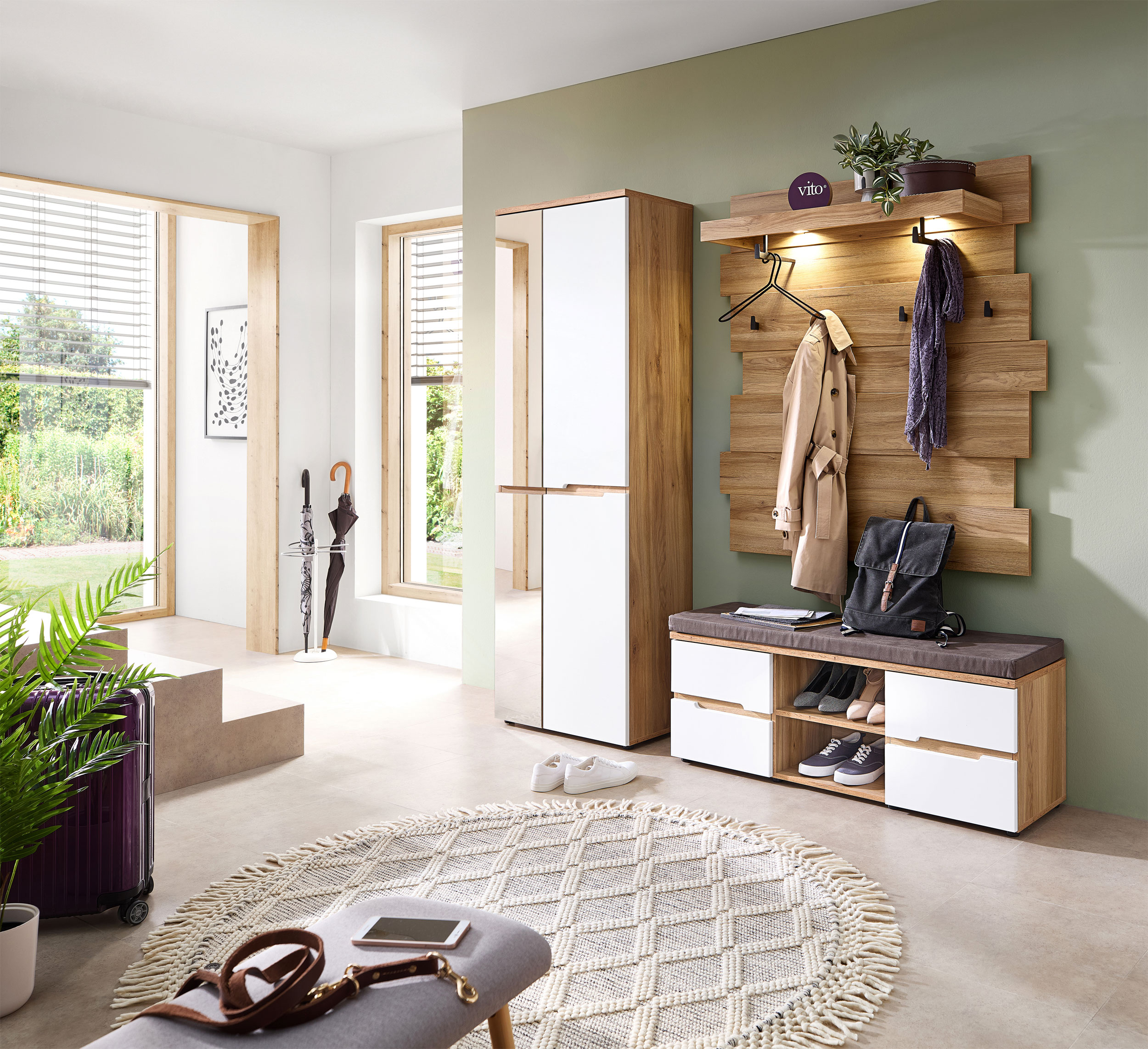 Garderobenschrank image number null