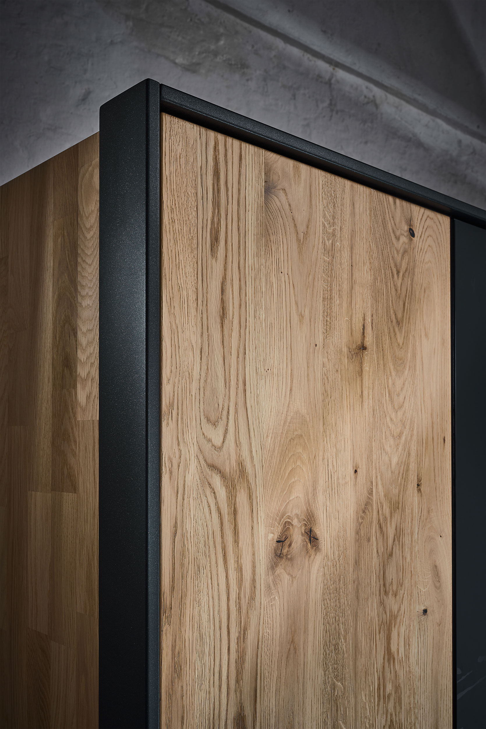 Kleiderschrank image number 3