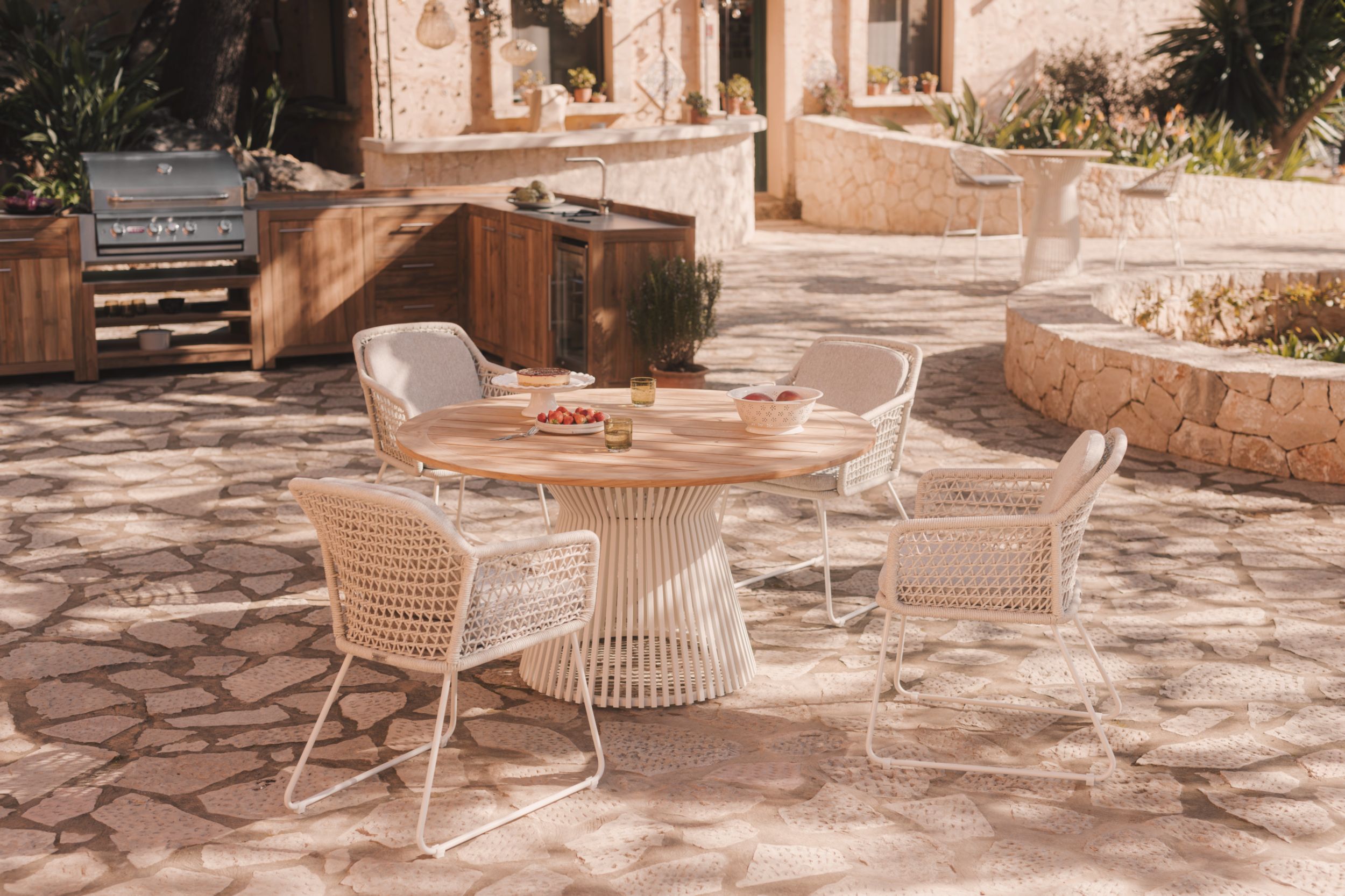 NIEHOFF GARDEN Gartentisch image number 2