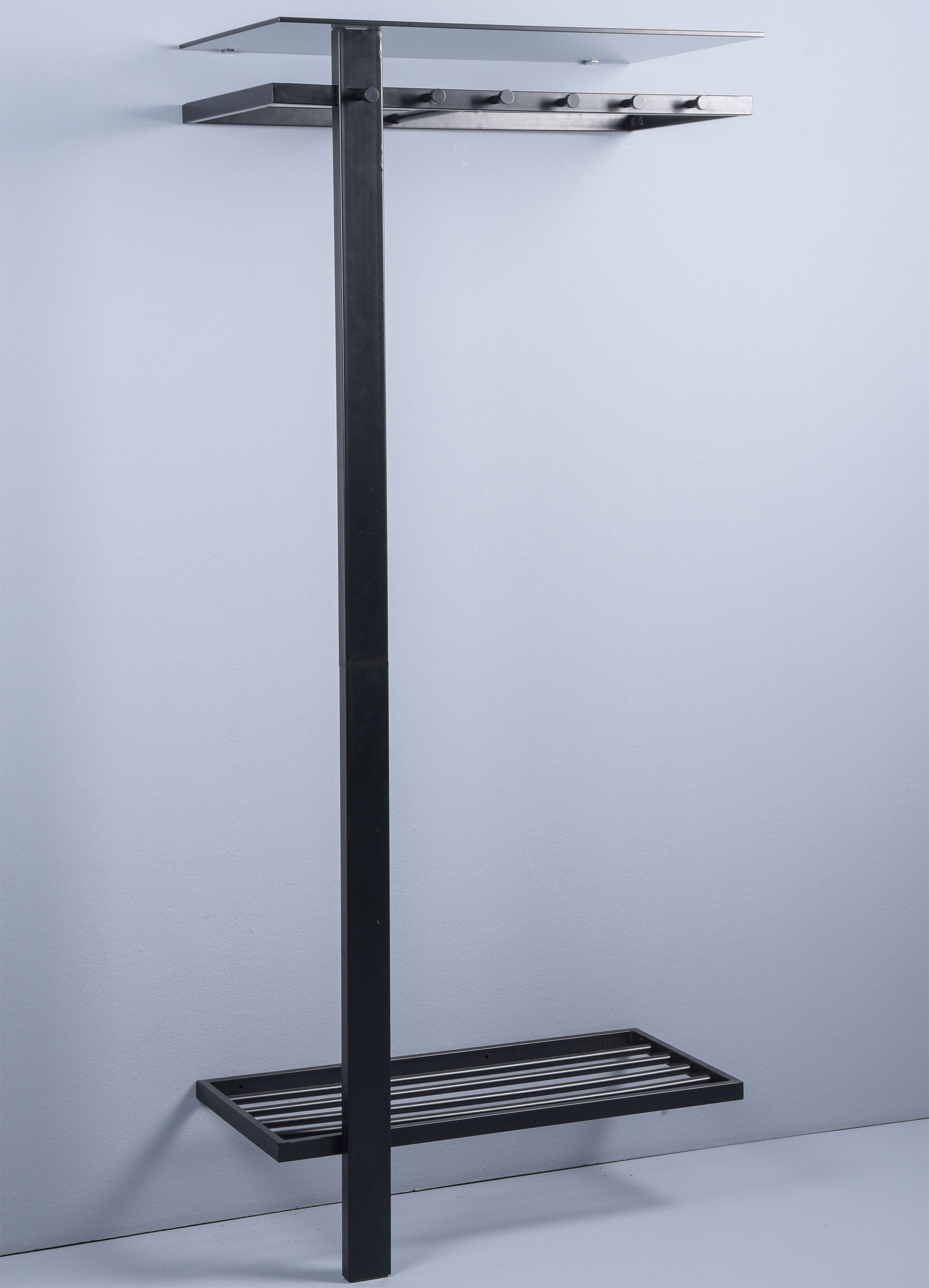 Garderobe image number null