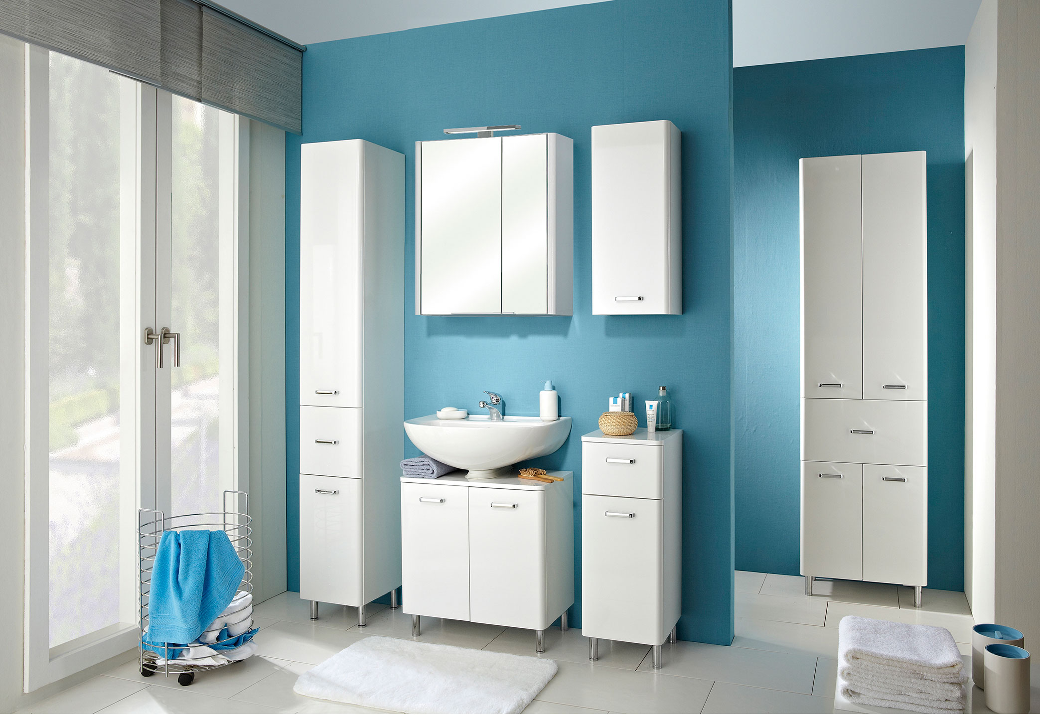 Wandschrank image number null