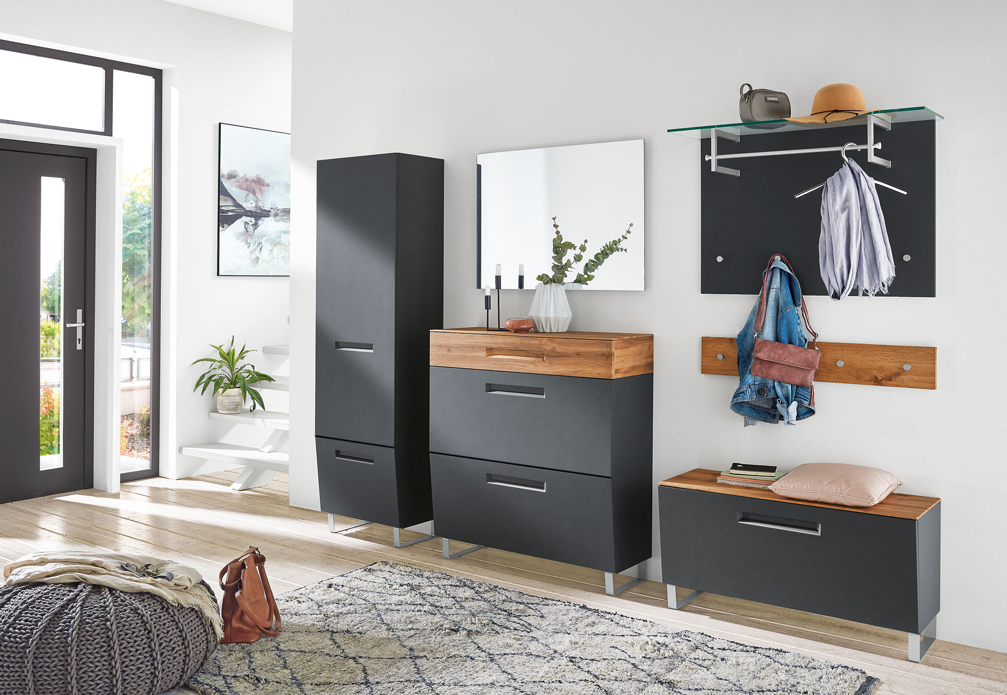 MONDO Garderobenbank image number 4