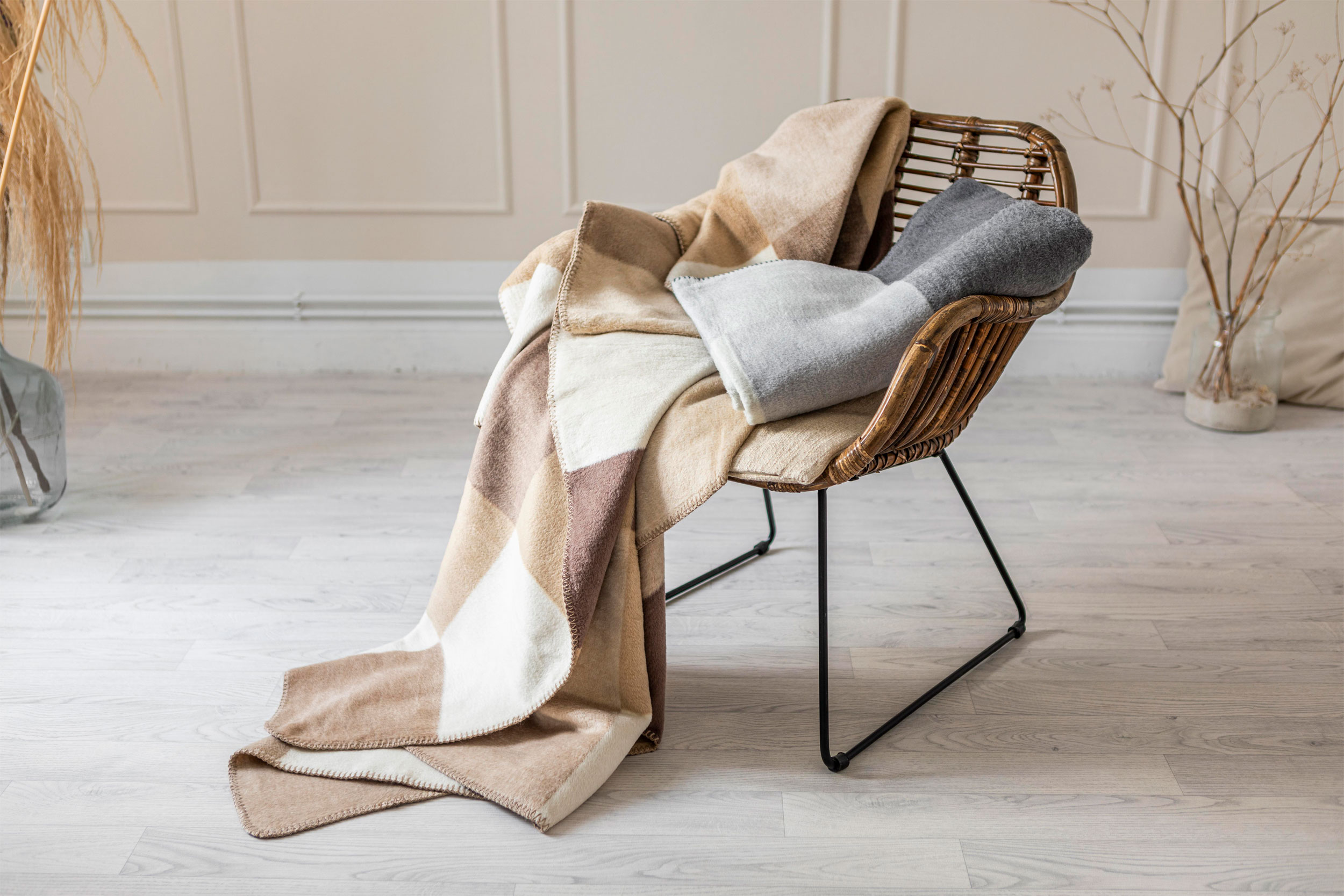 Paras Lifestyle Wohndecke image number 3