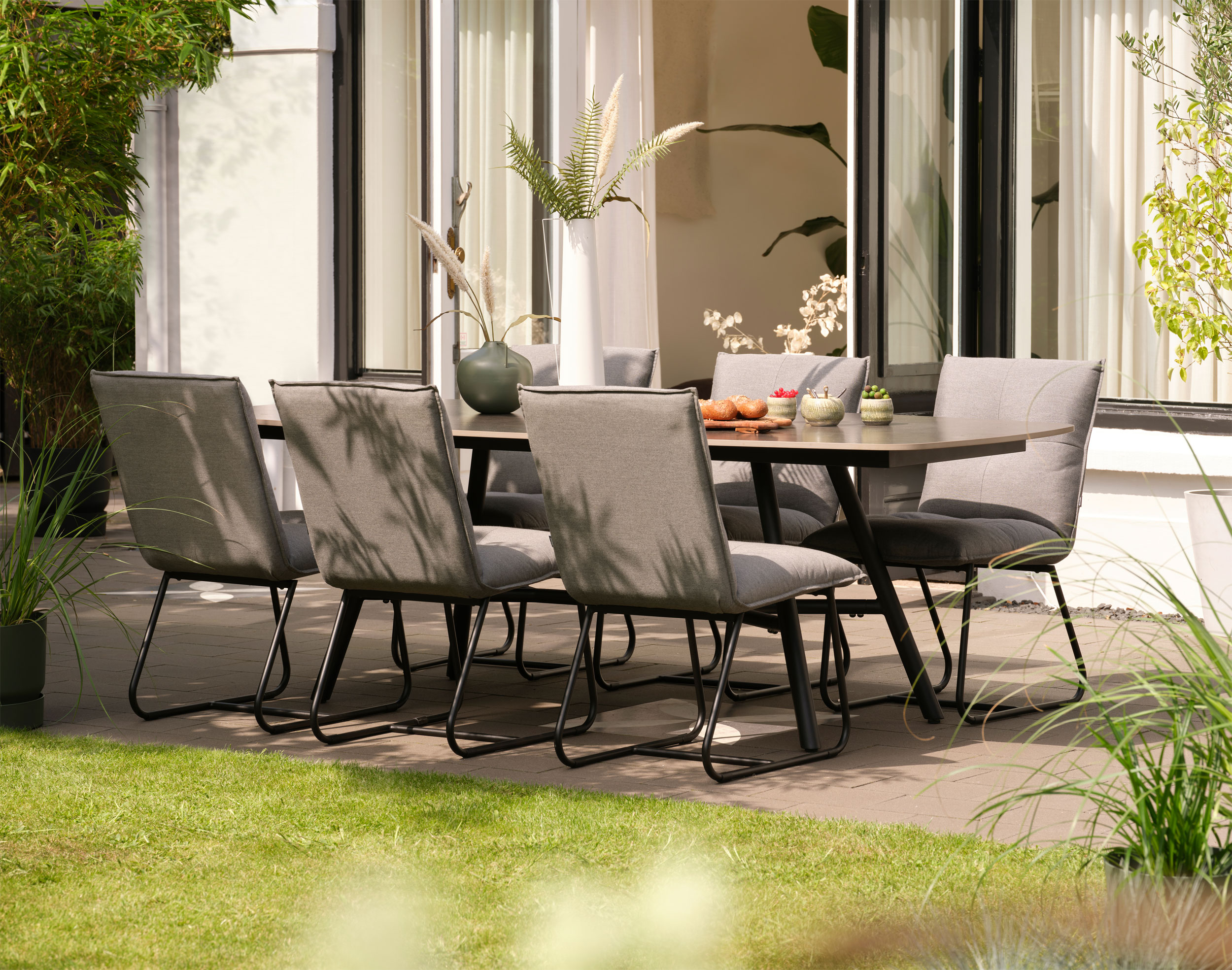 Dining Table image number null