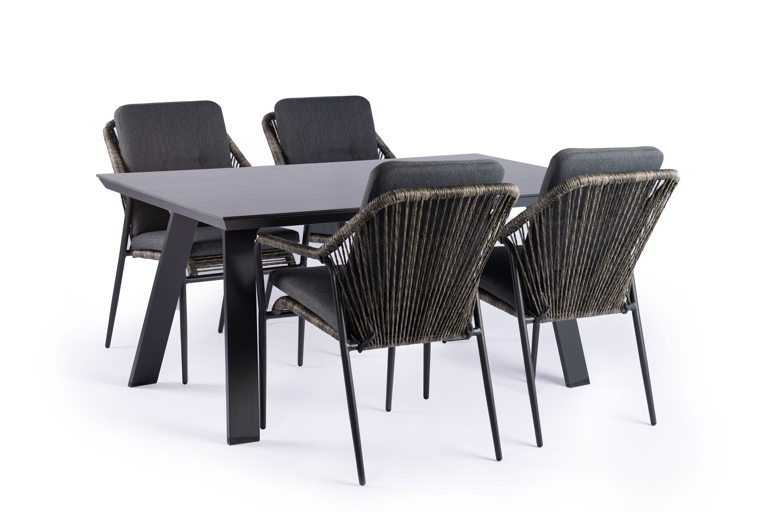 TIERRA OUTDOOR Dining Table image number 3