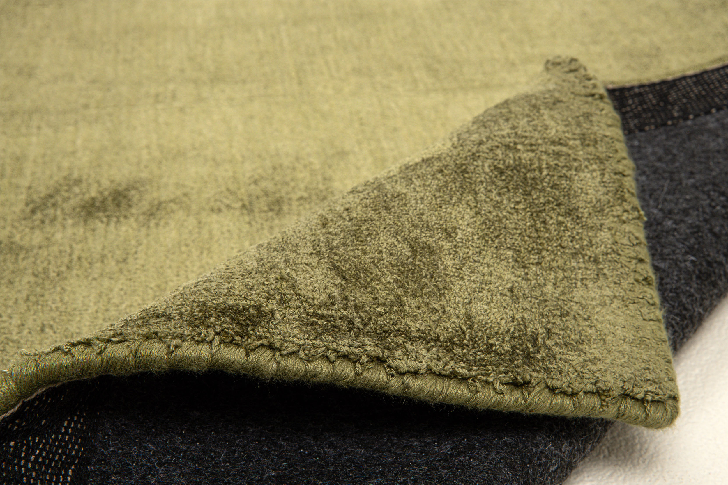 Theo Keller Handwebteppich image number 5