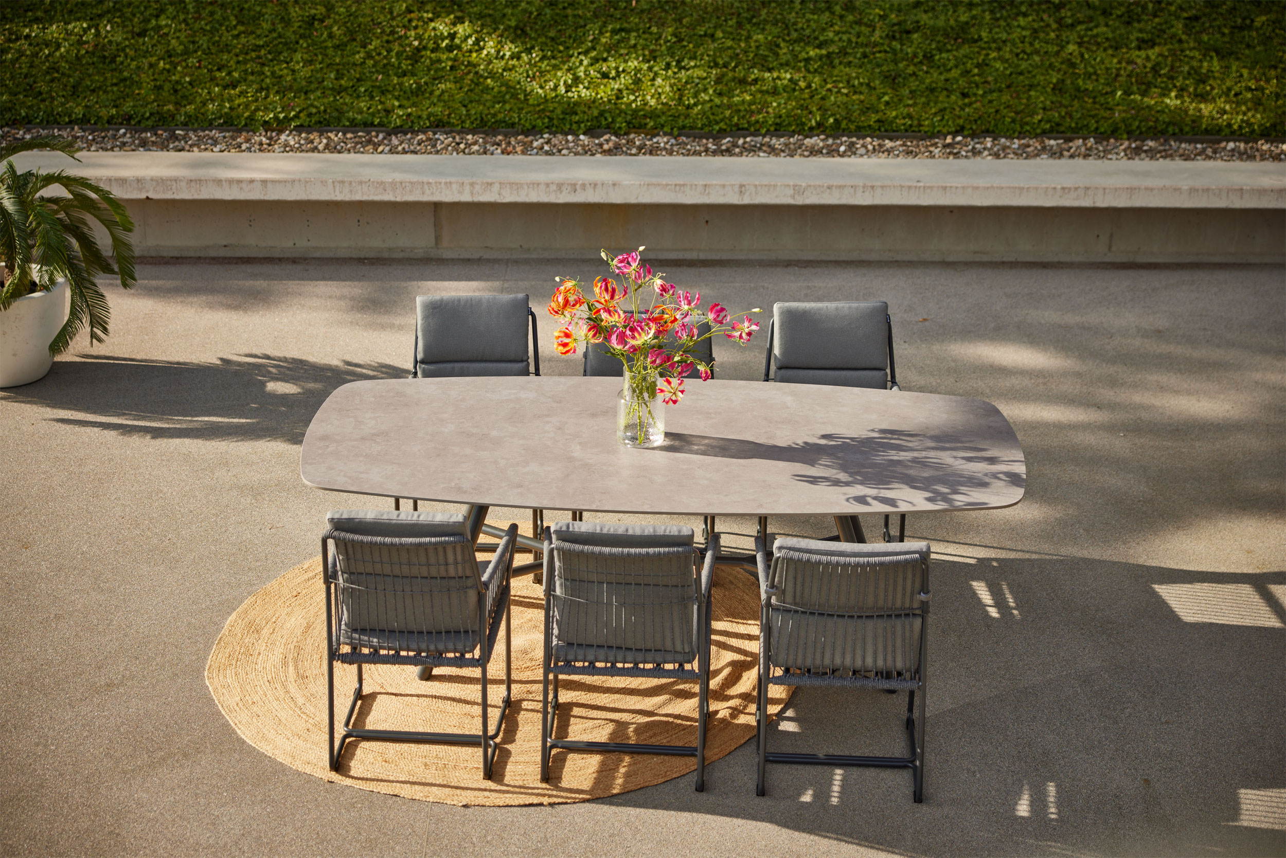 Dining Table image number null