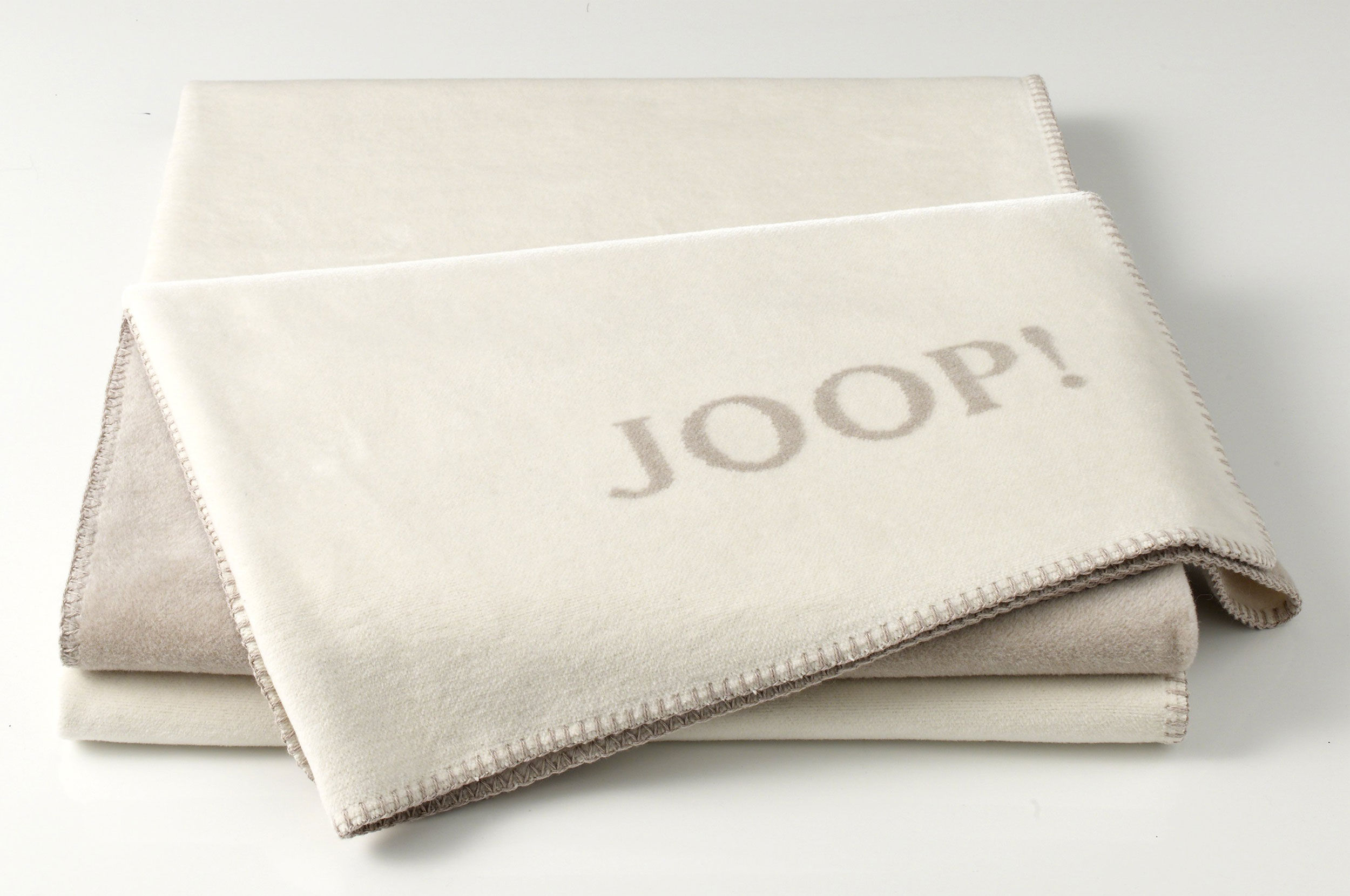 JOOP! Wohndecke image number 2