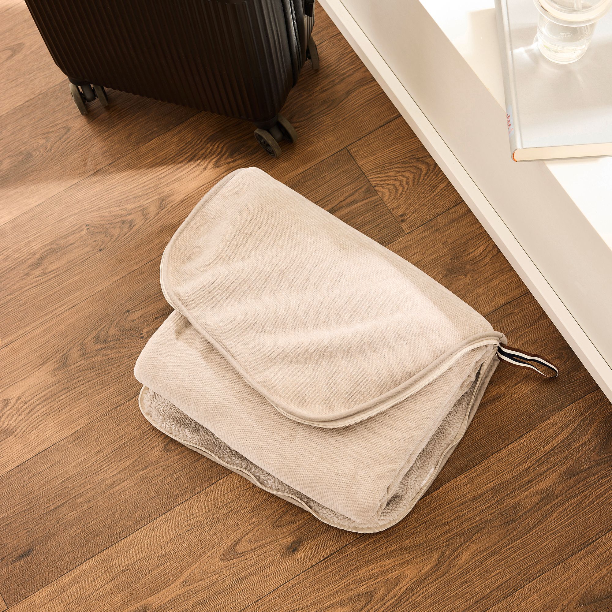 bugatti Reisedecke image number 6