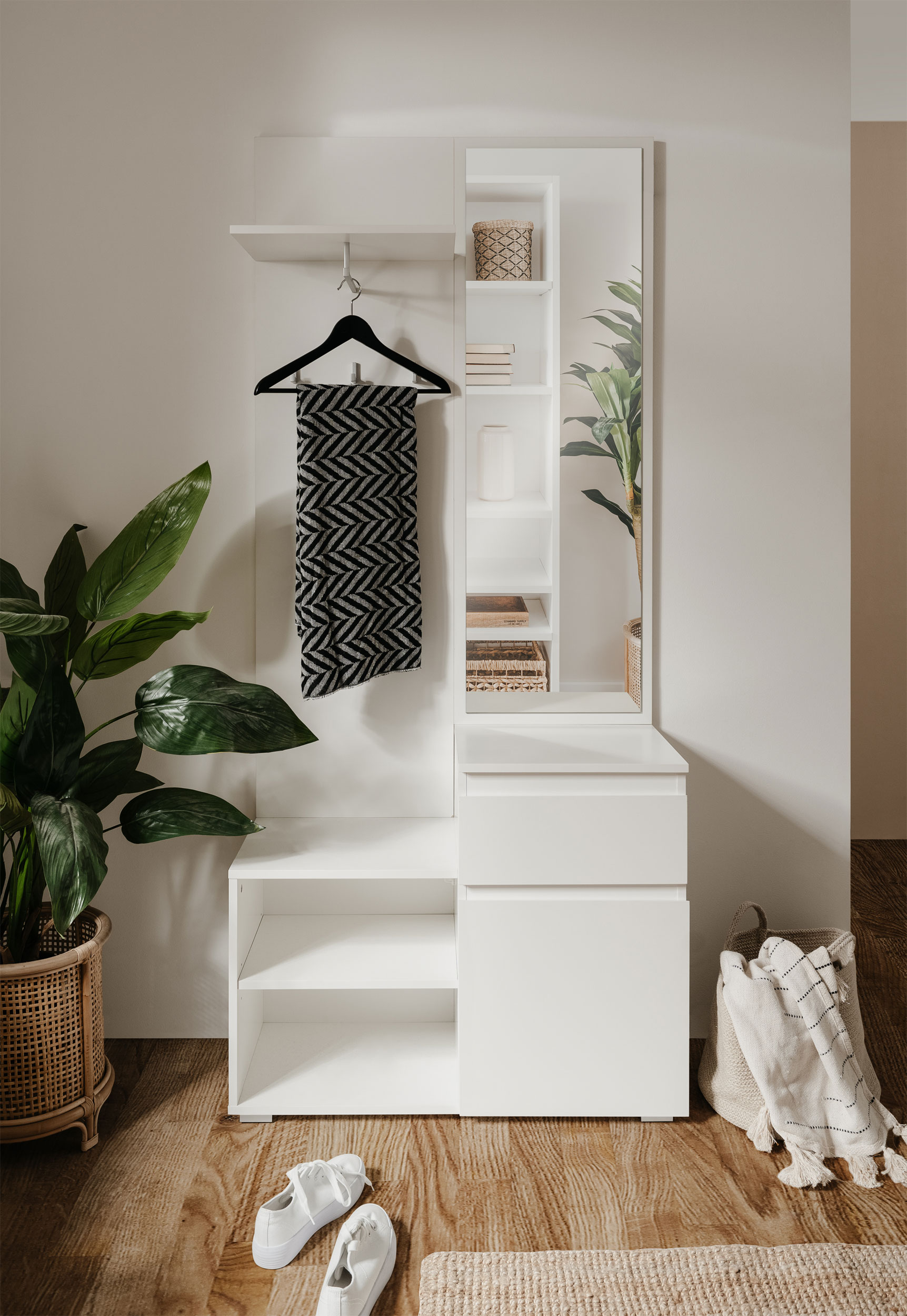 Garderobe image number null