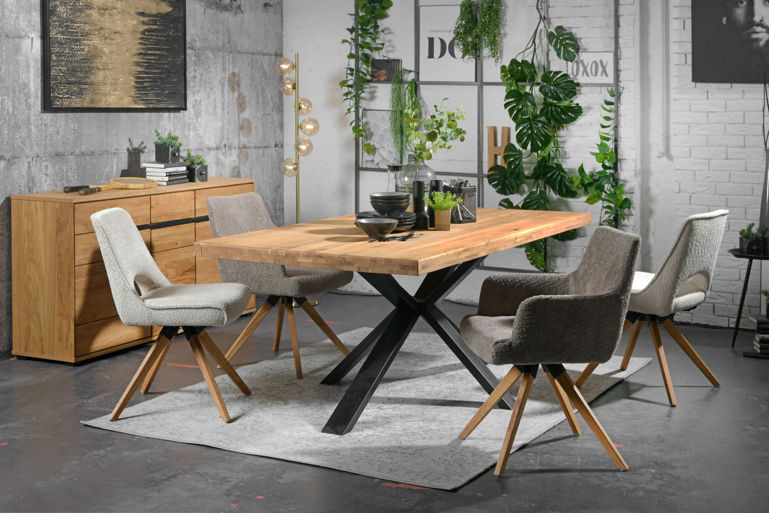 Esstisch image number 3