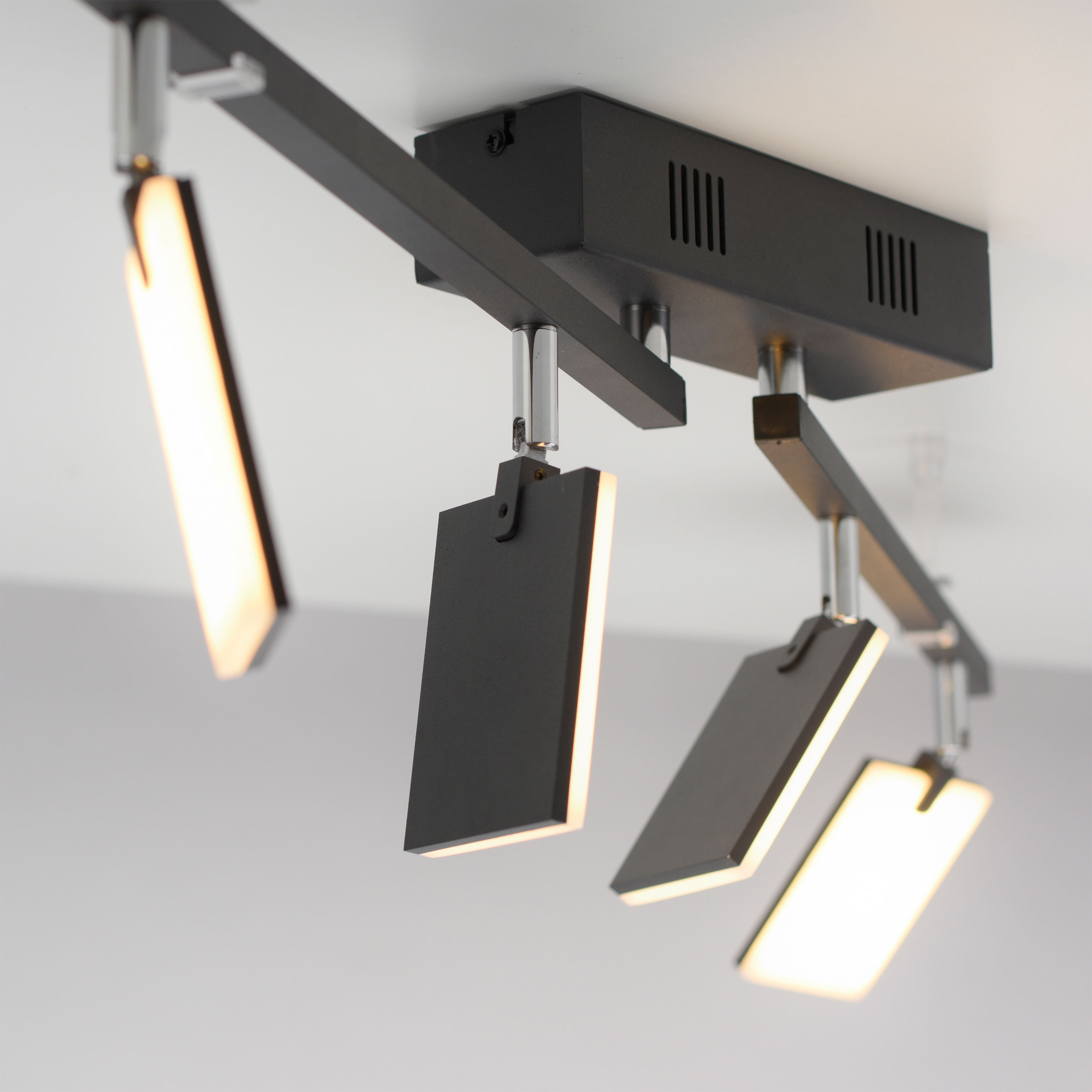 Paul Neuhaus LED-Deckenleuchte 4flg image number 2