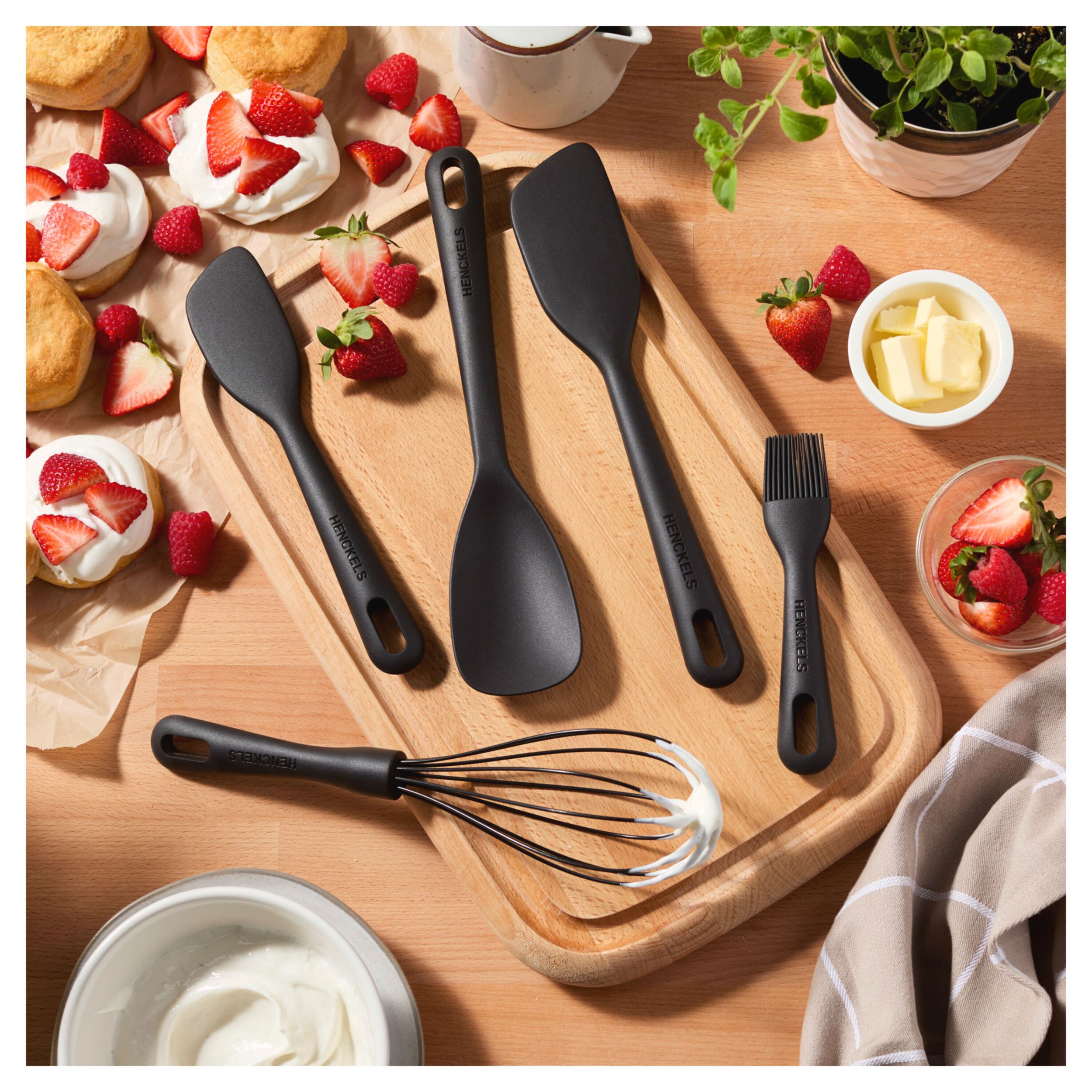 Henckels by ZWILLING Schneebesen 28cm image number 6