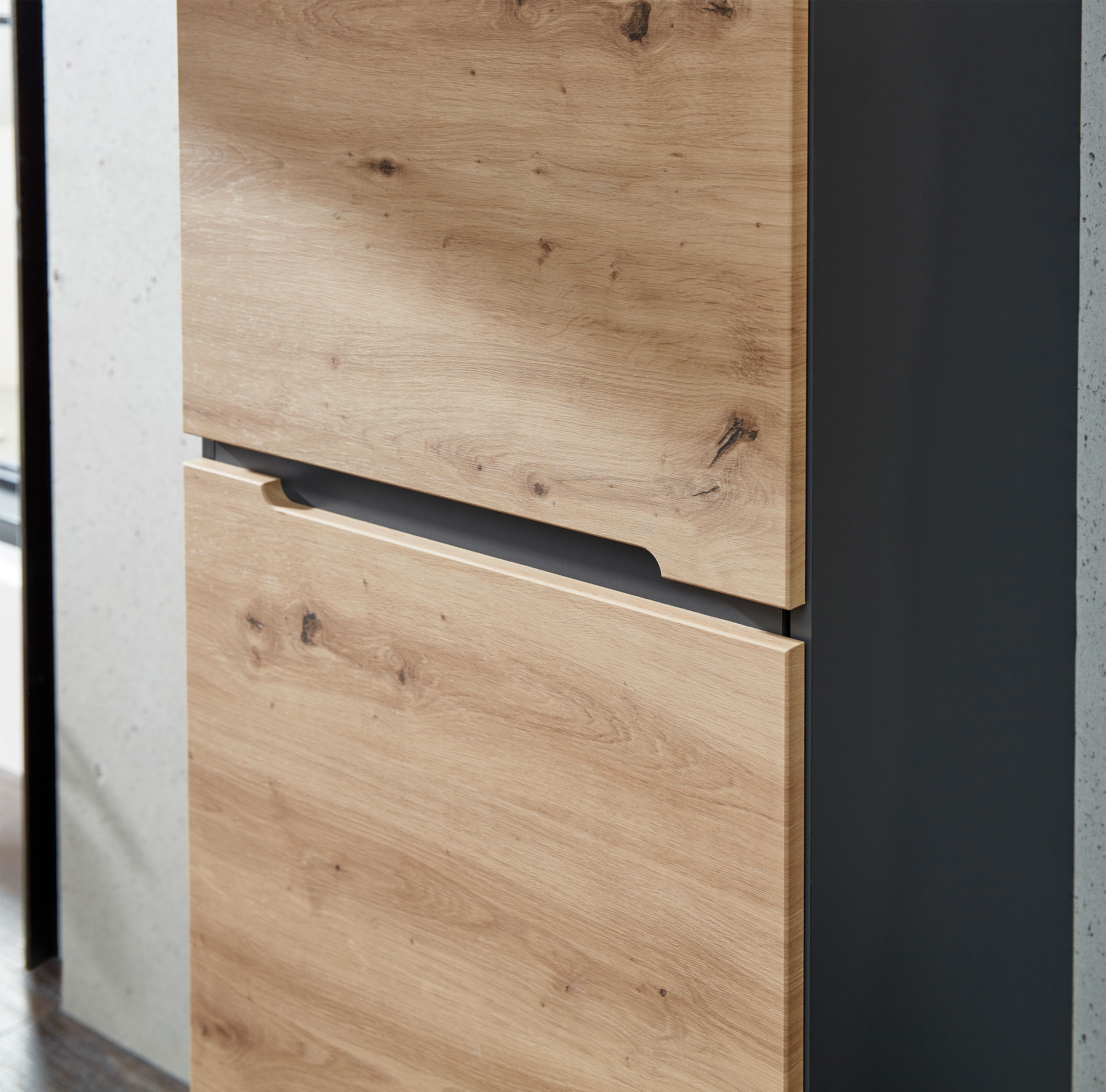 Garderobenschrank image number null