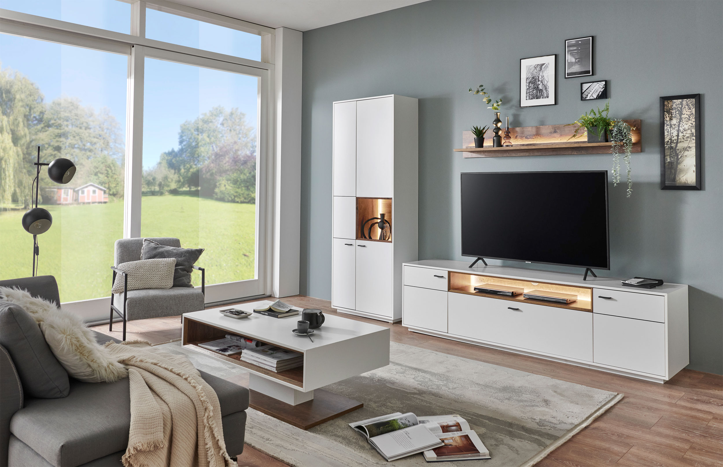 TV-Unterschrank image number null