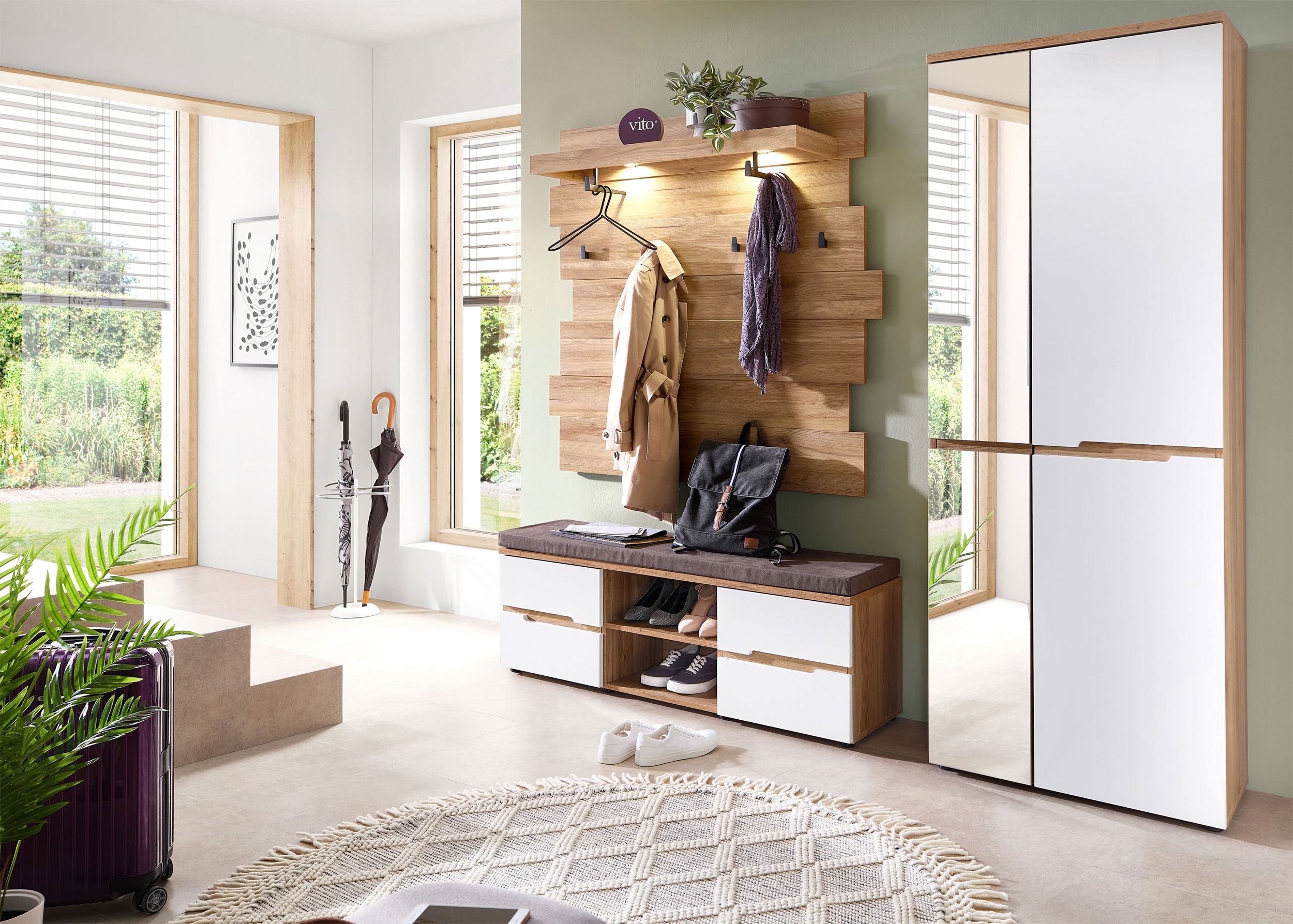 Garderobenschrank image number null