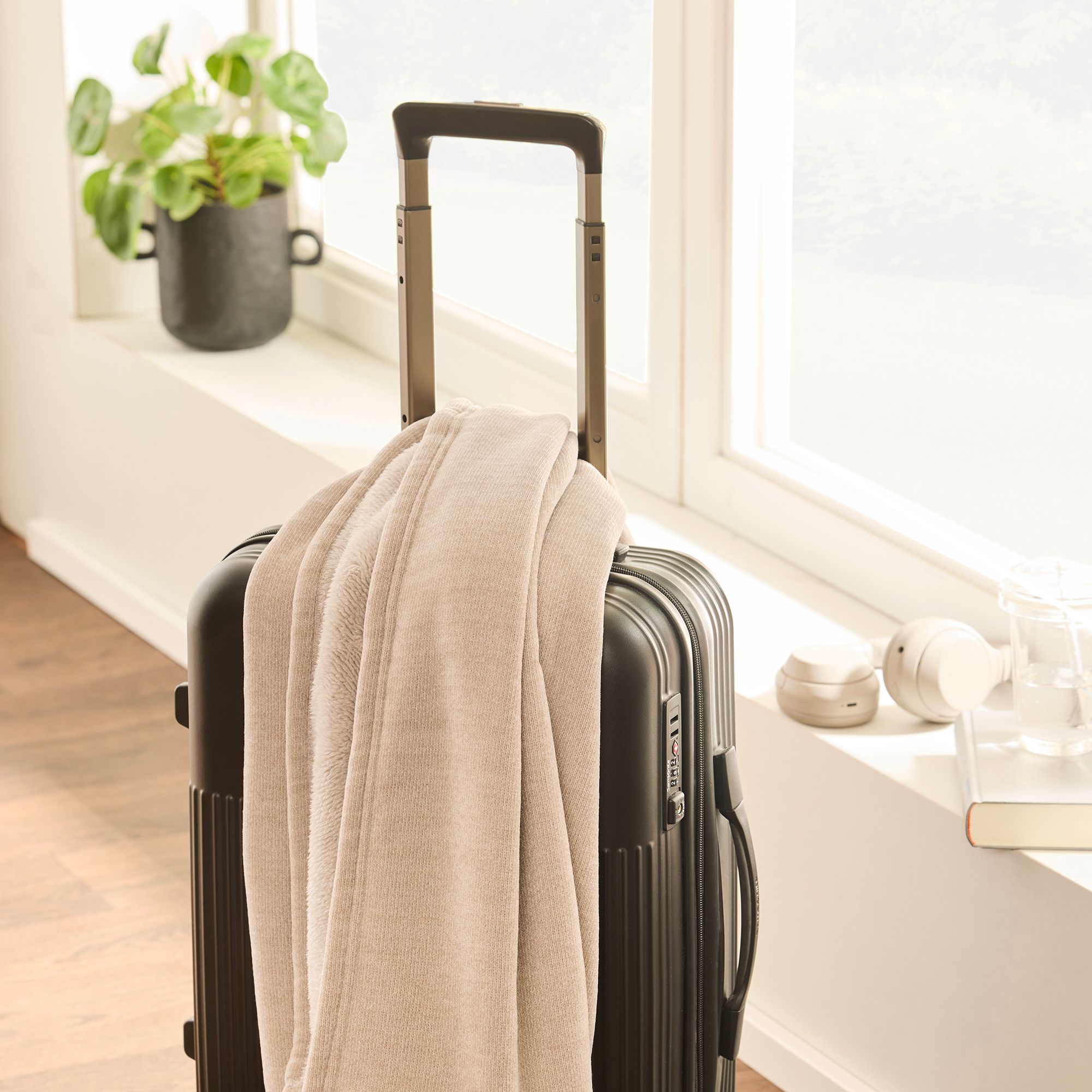 bugatti  Reisedecke image number 11