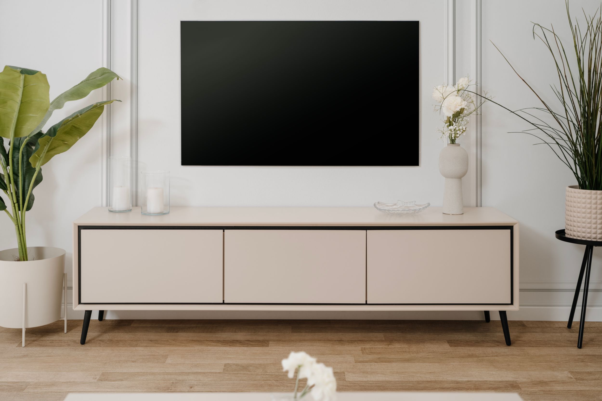 Lowboard image number 7