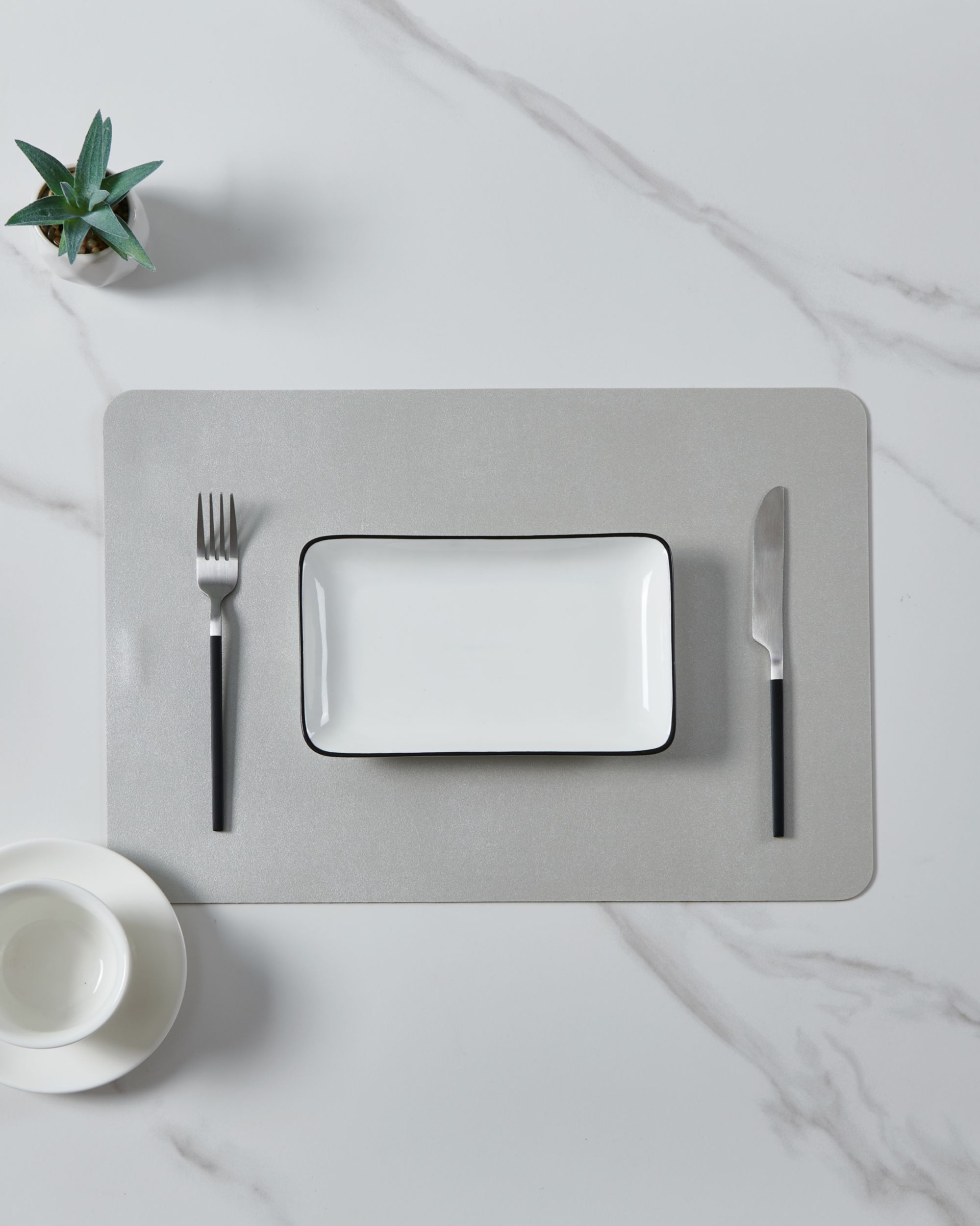 EGLO Living Tischset 30x43 cm silberfarben grau Kunststoff