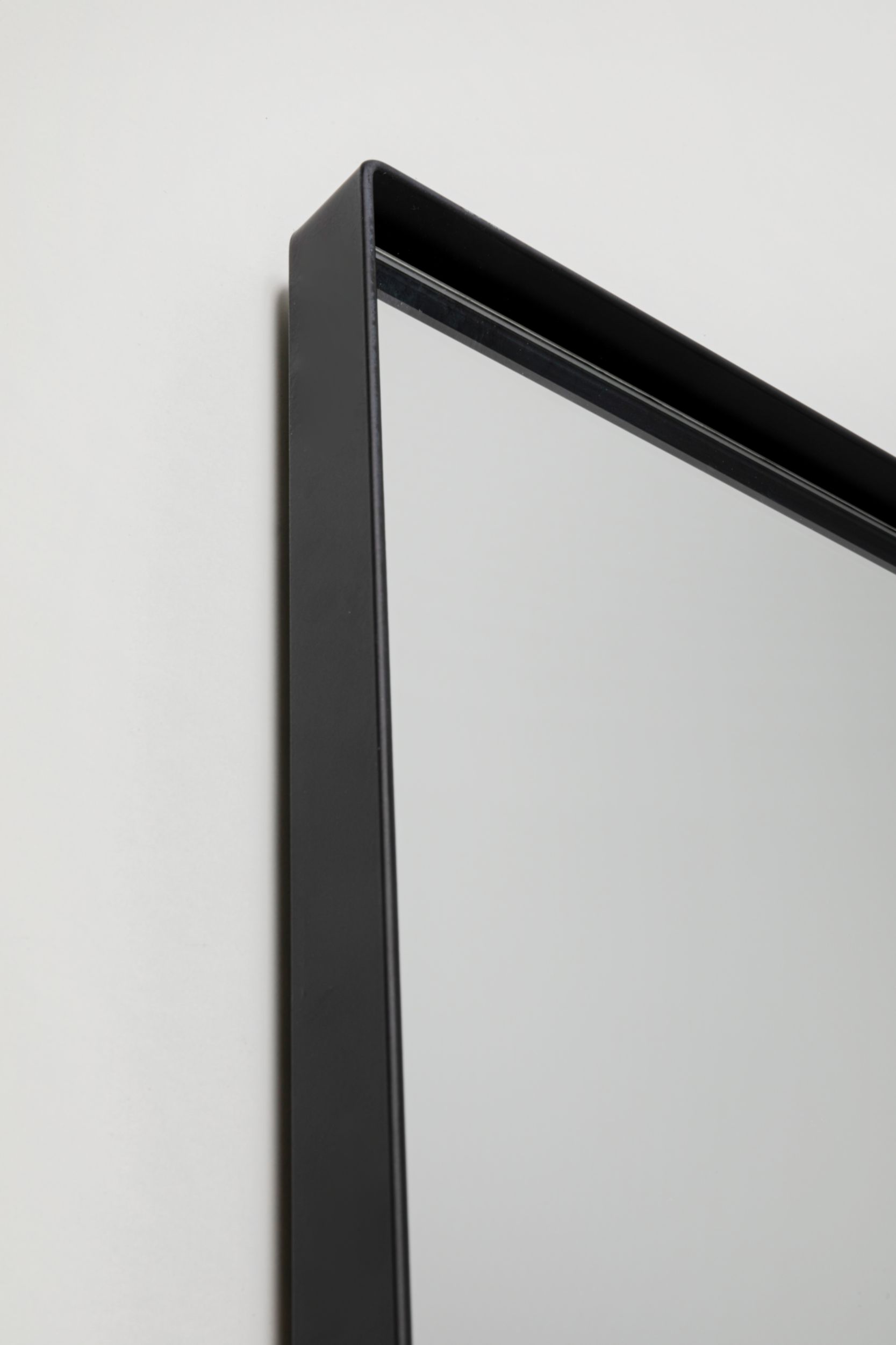 KARE Spiegel image number 2