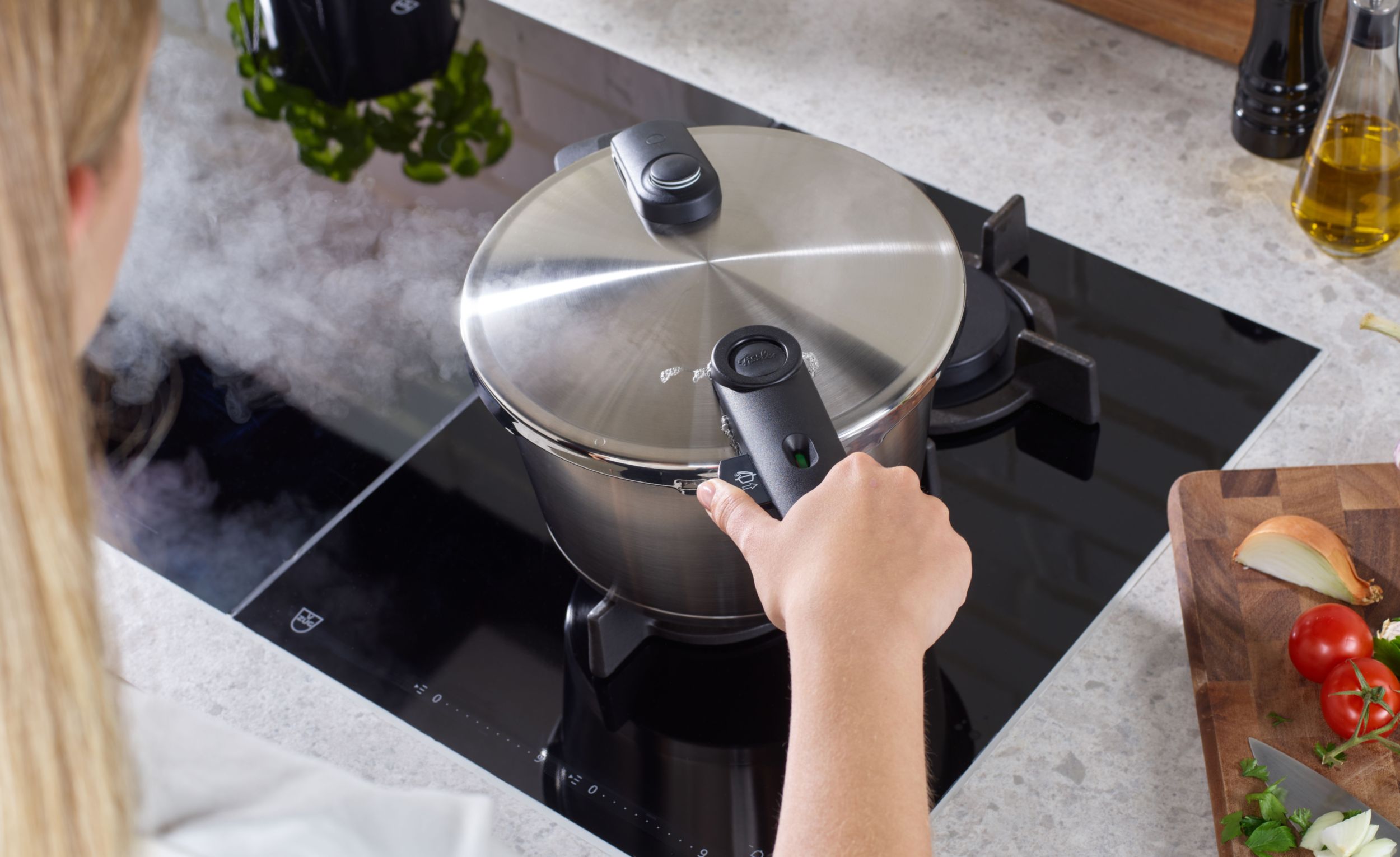 Fissler Schnellkochtopf 4,5l image number 3