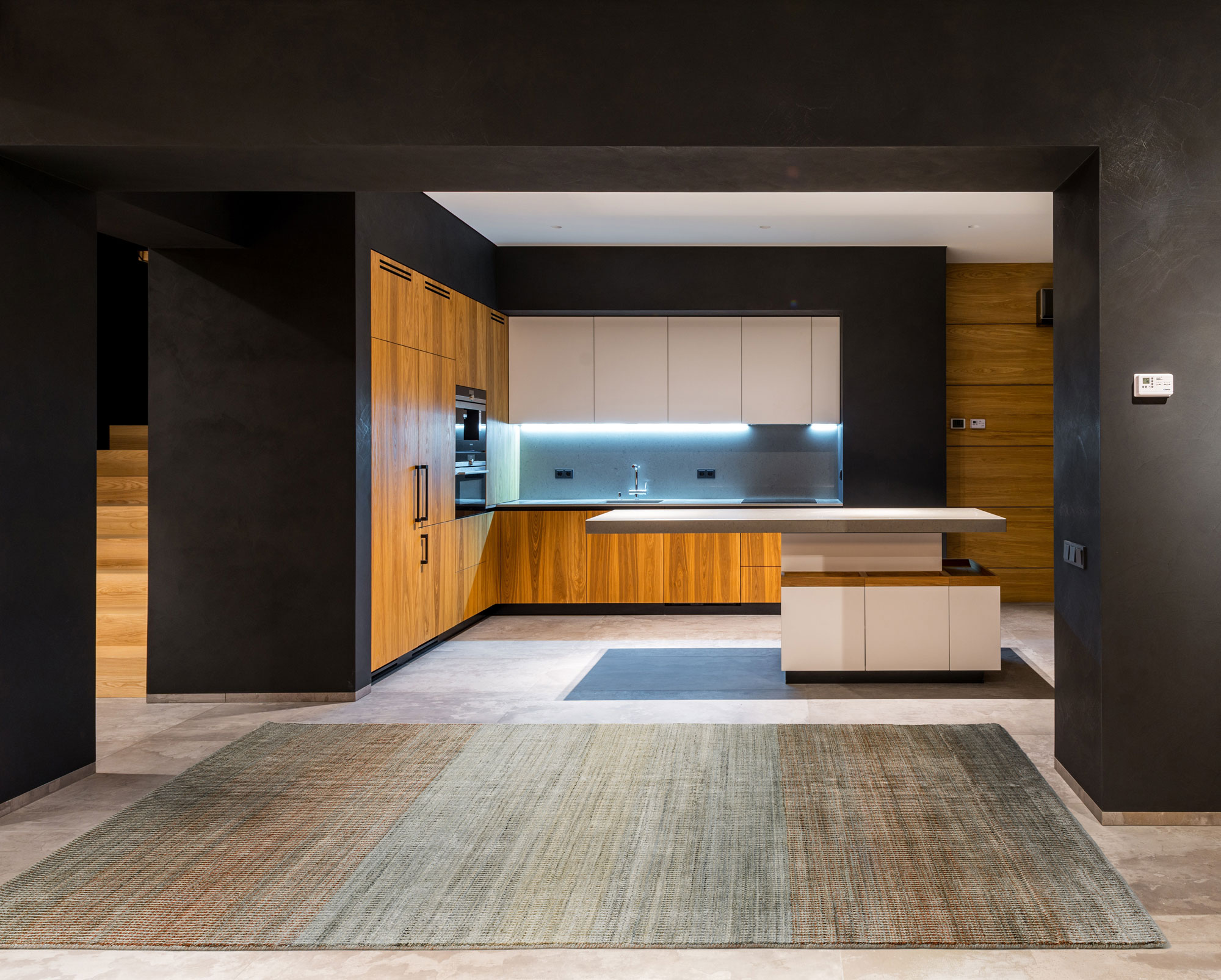 OCI Handwebteppich modern image number 5