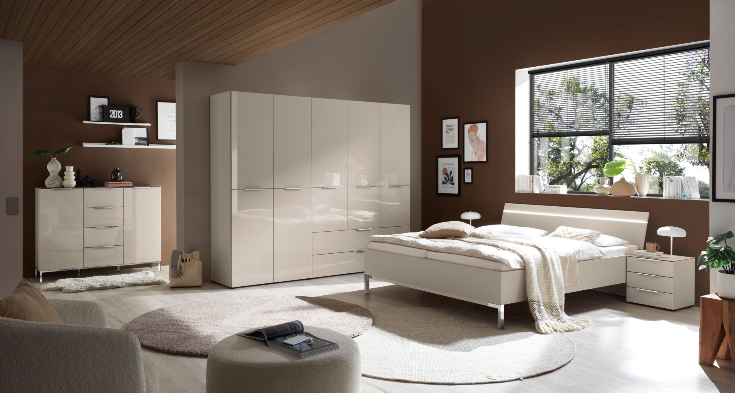 Bett image number 2