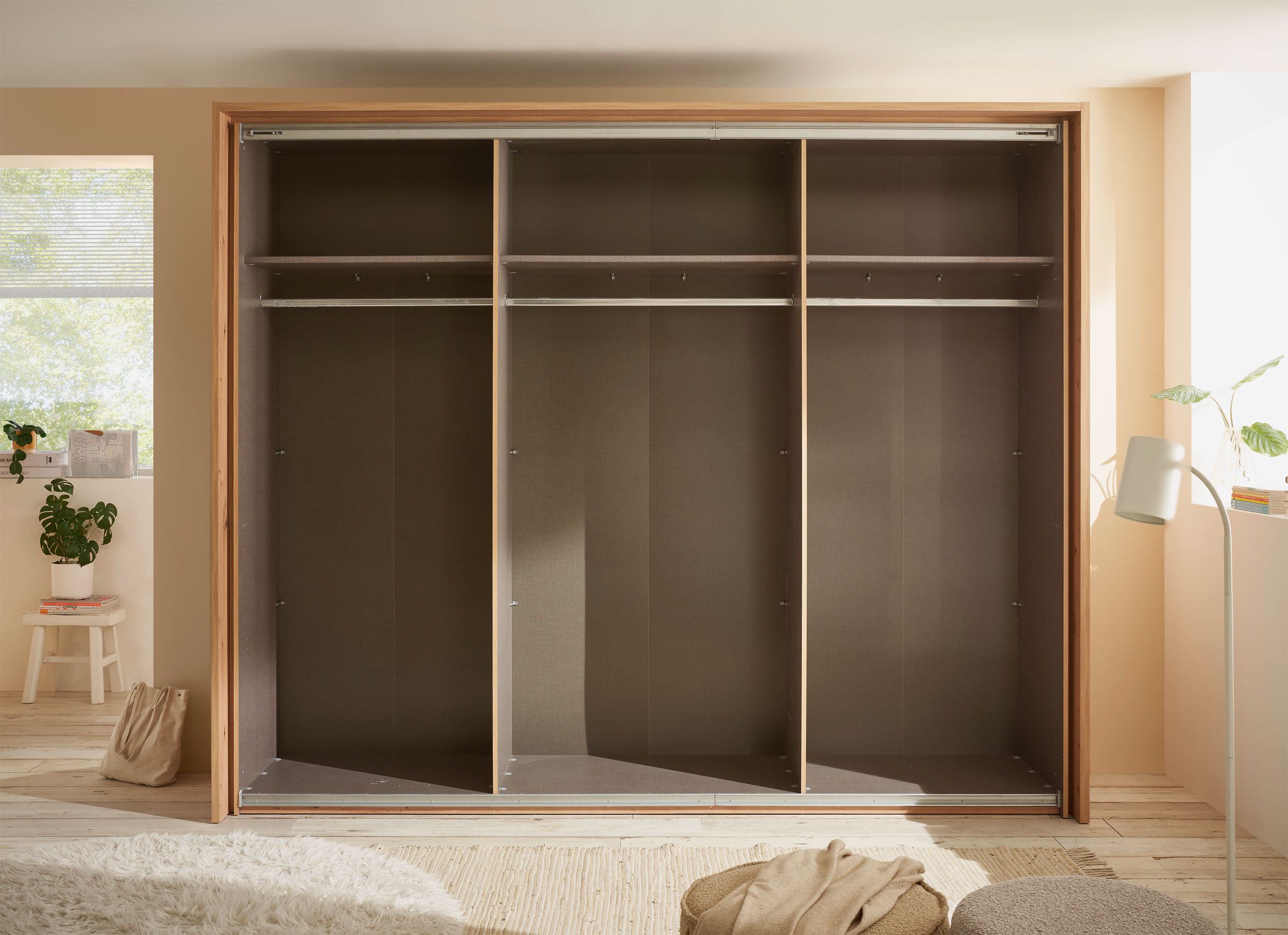 Schwebetürenschrank 2-trg. image number 3