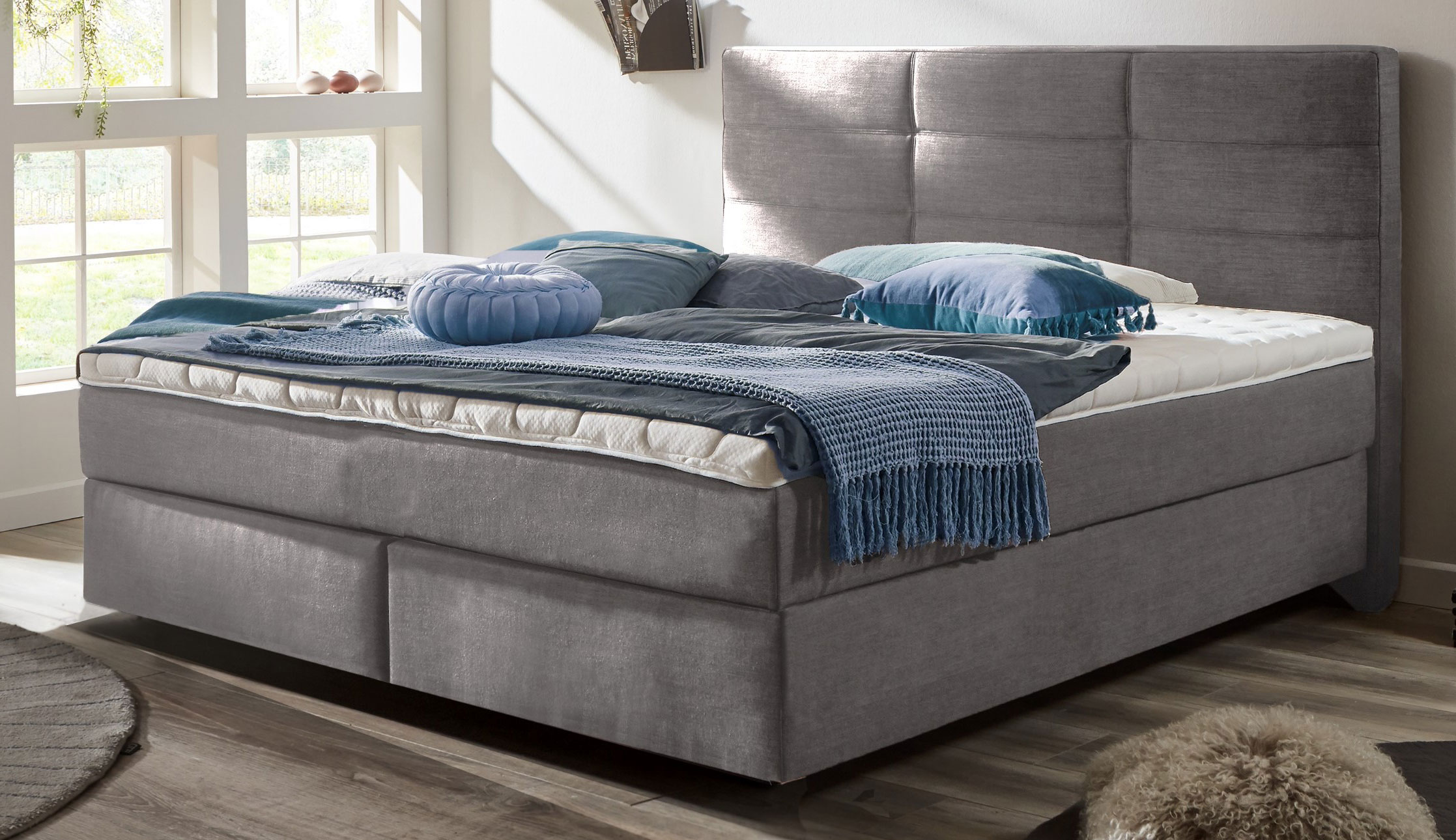 Boxspringbett image number null