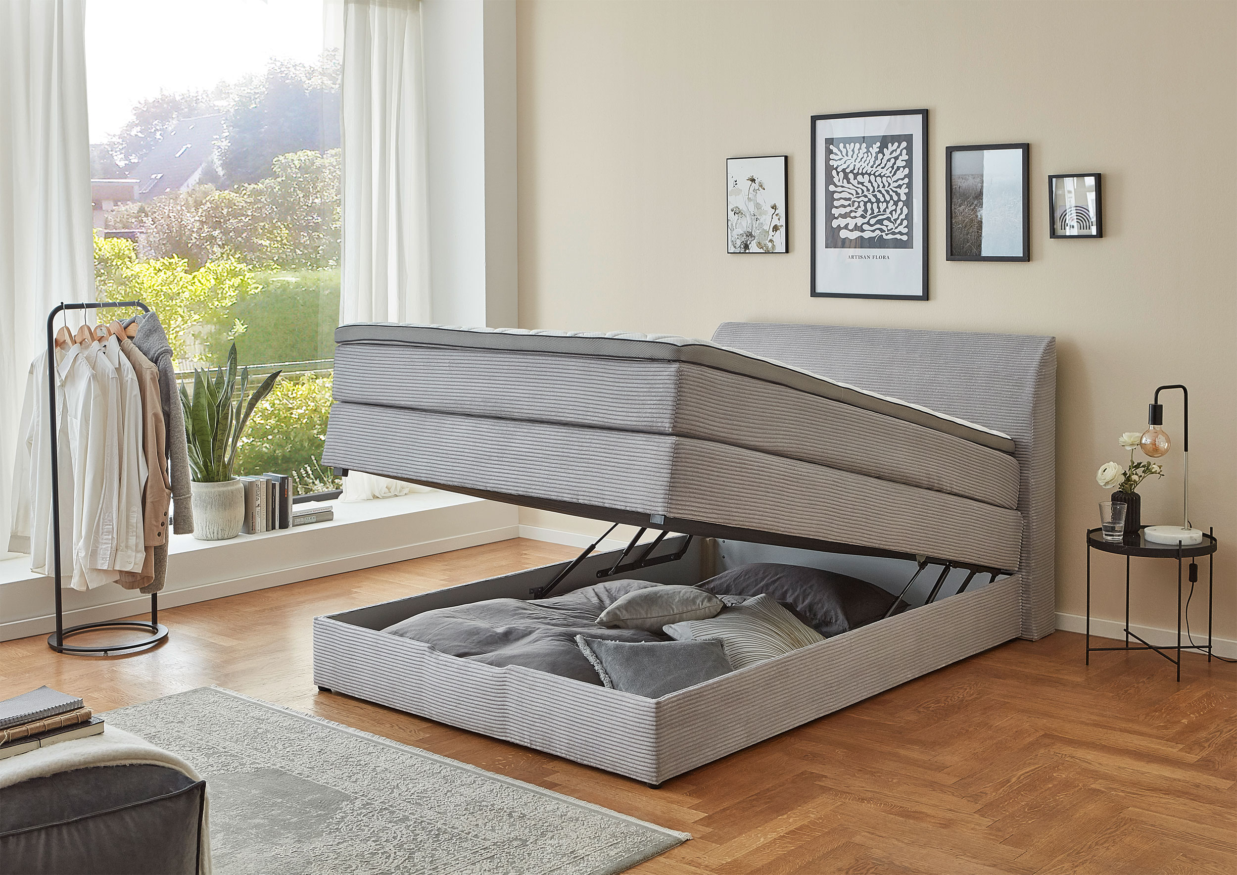 Boxspringbett image number null