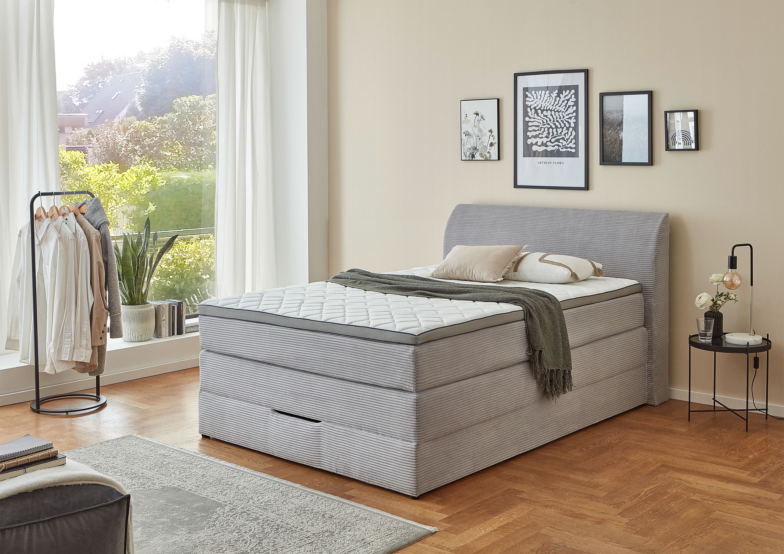 Boxspringbett image number null
