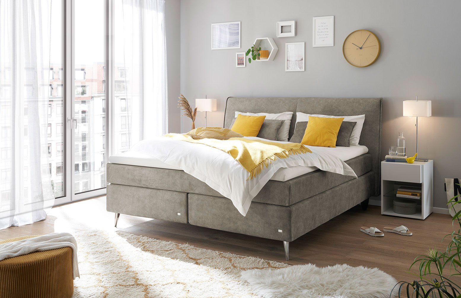 Boxspringbett image number null